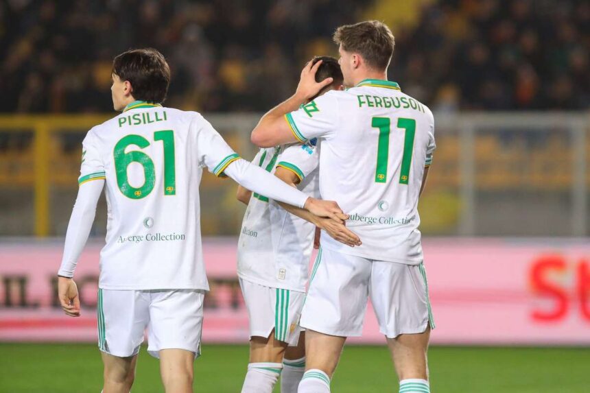 A Roma kozel kerul a Serie A csucshoz a Lecce felett aratott sima gyozelemmel