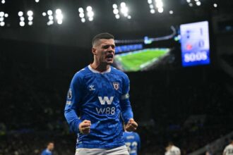 A sunderland visszavagott es dontetlent jatszott a tottenham ellen ezzel nyomas alatt tartja frankot