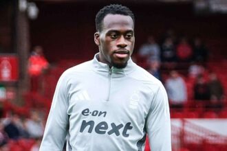 Arnaud Kalimuendo elhagyja a Nottingham Forestot es az Eintracht Frankfurtba kerul kolcsonbe