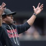 Atlanta Falcons kirugta Raheem Morris vezetoedzot ket szezon utan