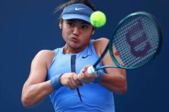 Emma Raducanu visszalepett Naomi Osaka merkozesetol az Egyesult Kupan egeszsegi aggalyok miatt