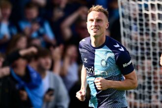 Volt Premier League csatar szerint Rob Edwards megmentheti a Wolves t