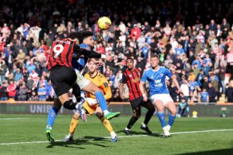 A Bournemouth harcba lendul es dontetlent jatszik a Sunderland ellen ezzel megoriz veretlensegi sorozatat