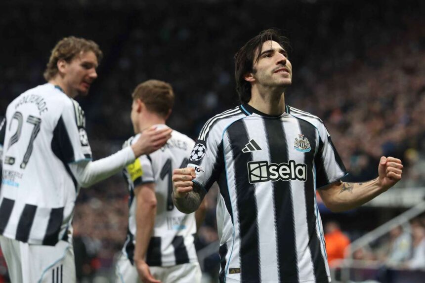 A Newcastle siman legyozte a Qarabag ot igy bejutott a Bajnokok Ligaja legjobb 16 csapata koze