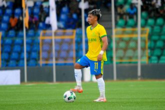 CAF Interclub A Sundowns hatalmas Rhulani osszecsapasra keszul a Kaizer Chiefs az elen de meg nem biztos a dolgukban