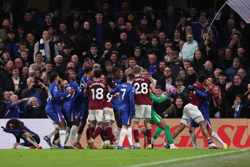 Chelsea es West Ham birsagot kaptak a londoni derbi vegen tortent tomeges osszetuzesert