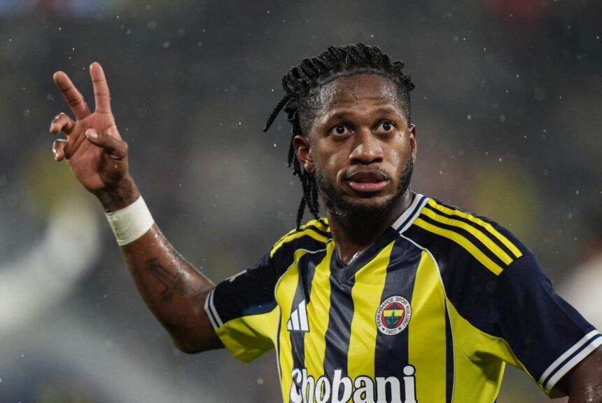 Fenerbahce sztarjat Fredet az Ajax celpontnak tekinti egy lehetoes meglepetes atigazolas soran