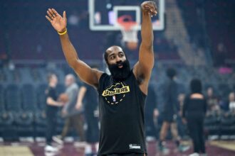 James Harden eltort az ujja nagy csapas a Cleveland Cavaliers szamara