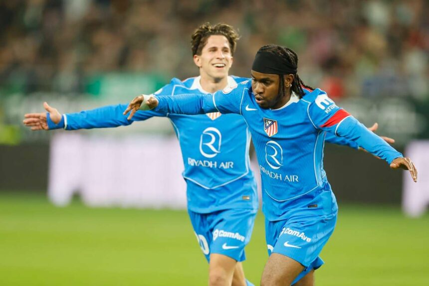 Lookman bemutatkozo golt szerez mikozben az Atletico Madrid siman legyozi a Real Betist es bejut a Copa del Rey elodontojebe