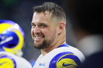 Los Angeles Rams jobb oldali falembere Rob Havenstein bejelentette visszavonulasat 11 ev utan