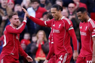 Ot golos Liverpool dominalja a West Ham et ezzel novelve a Premier League top negy koze jutasanak remenyeit