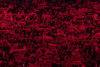 Ot szimpatizans felfuggesztese a Benficanal allitolagos rasszista megnyilvanulasok miatt a Real Madrid ellen elszenvedett vereseg soran