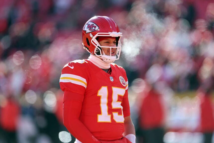 A Kansas City Chiefs sztarja Patrick Mahomes elorelepkest mutat az ACL seruleseben keszult videoval