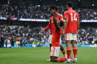 A Nottingham Forest felulmuli a kieses ellen kuzdo Tottenhamet hogy tavol maradjon a kiesestol