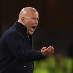 Arne Slot csalodottan tavozott miutan a Liverpool a legutolso helyen allo Wolves ellen keso osszeomlast szenvedett el