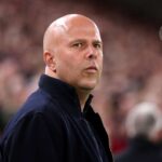 Arne Slot kijelenti hogy a PSG nem varja a Bajnokok Ligaja visszavagojat