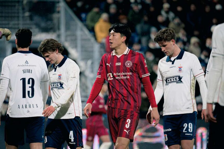 Az FC Midtjylland bocsanatot ker a szegyenletes hibaert a kozossegi mediaban a letfontossagu AGF osszecsapas elott