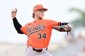 Az Orioles oteves szerzodest hosszabbitott meg a legutobbi szerzodtetett Shane Bazzal