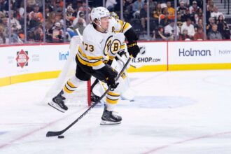 Charlie McAvoy rekordpontsorozattal lepett Ray Bourque nyomdokaiba a Bruins torteneteben