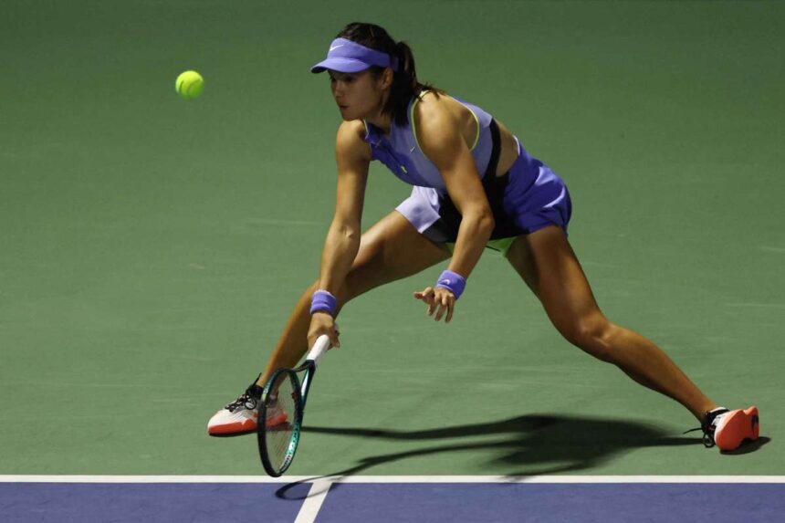 Emma Raducanu visszalep a Miami Opentol mikozben a betegsegbol valo felepulesen dolgozik