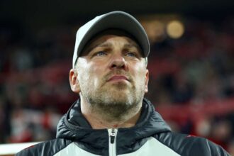 FC Koln menesztette Kwasniokot a kieses miatti felelmek kozepeett ujabb vezetopedzo valtas miatt