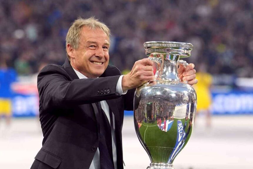 Jurgen Klinsmann a Tottenham allasara palyazik mondja hogy szukseguk van valakire aki ismeri a klubot