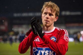 Kesoi Adamsen golmentes megmenti a Silkeborgot a vegzete veresegtol a Vejle ellen