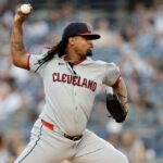 Luis Ortiz es Emmanuel Chase varhatoan fizetes nelkuli szabadsagra mennek a merkozes manipulalasaval kapcsolatos vadak miatt