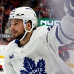 Maple Leafs Scott Laughton Los Angeles Kingshez cserelik