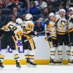 Penguin Ijsjatekosok egyesitik az NHL rekordjat nyolc golt szerezve egy harmad alatt