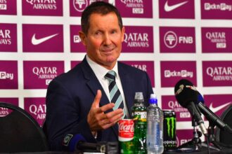 Robbie Deans teljesitmenyert felelos szerepet vallal az angliai Harlequins klubnal
