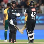 Uj Zeland nyolc wicketes gyozelmet aratott Del Afrika felett a harmadik T20 meccsen az Eden Parkban