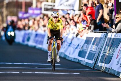 Wout van Aert szerint a defektje a visszatero versenyen szabotazs szagu