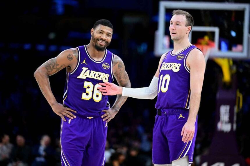 A Lakers jatekosai Marcus Smart es Luke Kennard birsagot kaptak miutan kritizaltak a jatekozokat