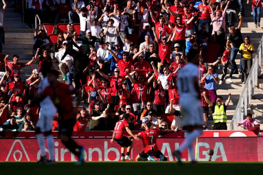 A Real Madrid bajnoki cimenek remenei komoly csapast szenvedtek miutan a Mallorca a hosszbbitasban szerzett gyoztes golt