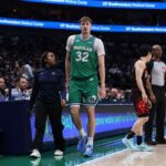 Cooper Flagg kiemelkedo eve serulellel zarul mig a Dallas Mavericks sztarja santikalva tavozik