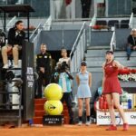 Elena Rybakina elvesziti a bizalmat a vonalhivo rendszerben Zheng Qinwen legyozese utani vitat kovetoen