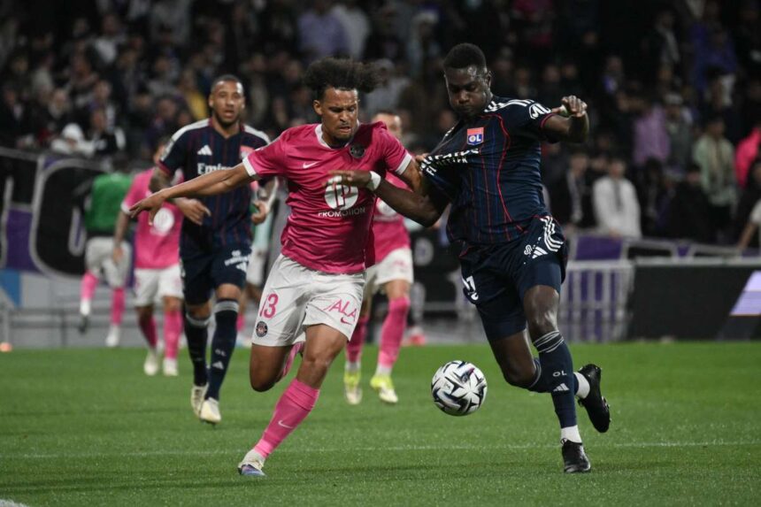 10 fos Toulouse kitart a gyozelem mellett mig Lyon kiesik a Bajnokok Ligaja helyekrol