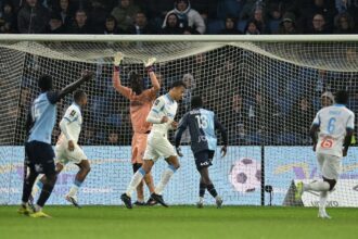 A Marseille vegre gyozott a Le Havre ellen hogy megszakitsa nyeretlen sorozatat es eletben tartsa az europai futballra vonatkozo remenyeket