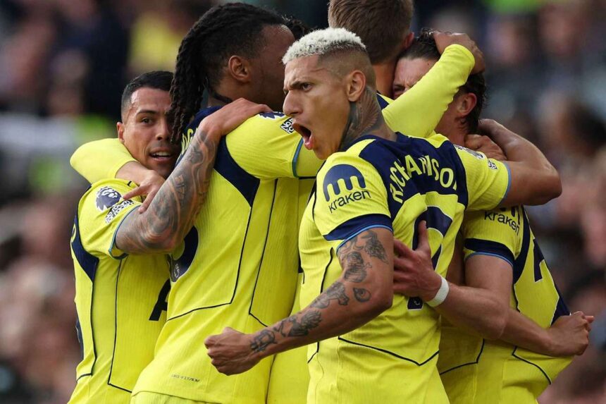 A Spurs oriasi gyozelem aratott az Aston Villa ellen igy elhagyta a kiesozonat