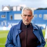 Jose Mourinho allitolag haromeves szerzodest irt ala hogy a Real Madrid menedzsere legyen