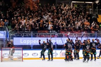 KooKoo biztos 4 2 es idegenbeli gyozelme Tappara ellen Finnorszag Liiga Dontojenek elso merkozesen