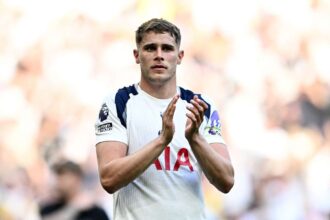 Micky van de Ven bevallotta hogy a Spurs szezonja kinos annak ellenere hogy az utolso napon megmenekultek