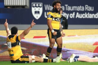 Super Rugby Osszefoglalo A Hurricanes a cimert harcol vagy meghal a Blues legyozese utan