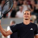 Zverev konyeden legyodzi a megviselt Machac ot ezzel bejut a Roland Garros harmadik fordulojaba