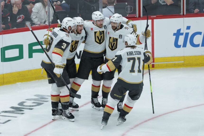 A Golden Knights izgalmas gyozelemmel szerzik meg az 1 meccset a Stanley Kupa Dontojeben a Hurricanes ellen