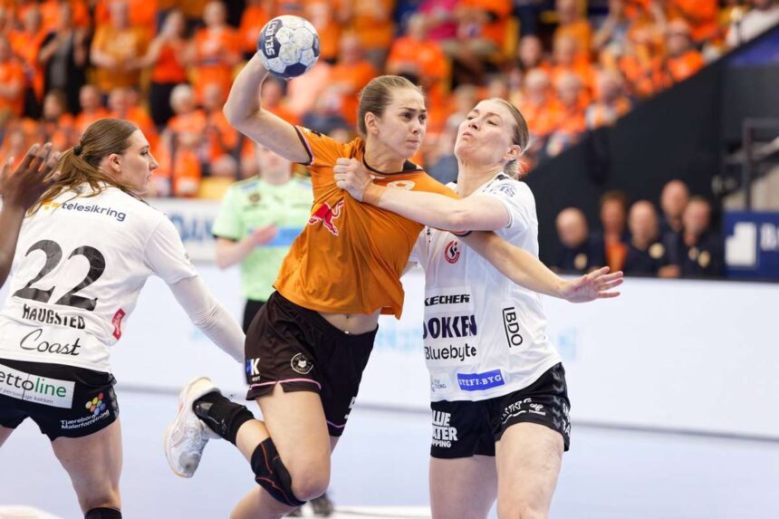 Az Esbjerg csapata legyotzte az Odense kezilabdacsapatat hogy visszaszerezze a dan bajnoki trofeat