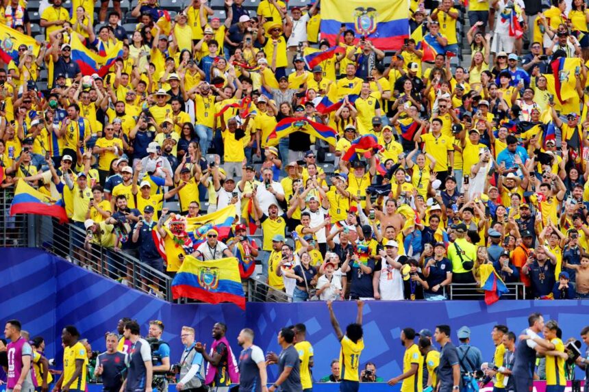Ecuador elnoke nemzeti unnepet hirdetett a vilagbajnoki tovabbjutas utan
