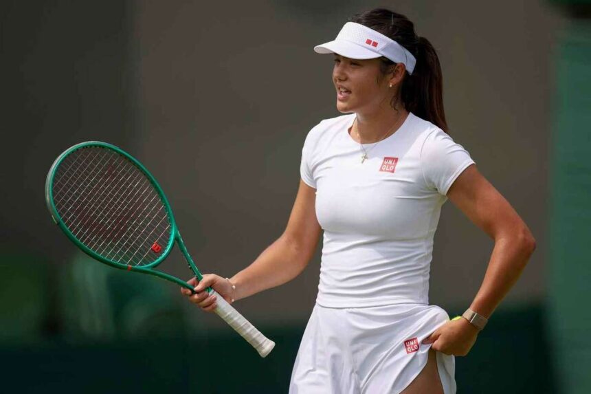 Emma Raducanu leallitja az edzest mikozben kerdesek merulnek fel Wimbledon i reszvetelerol