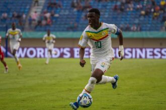 Fenerbahce megerositette hogy ot eves szerzodest kotott Amara Diouffal a szenegali tinedzserrel